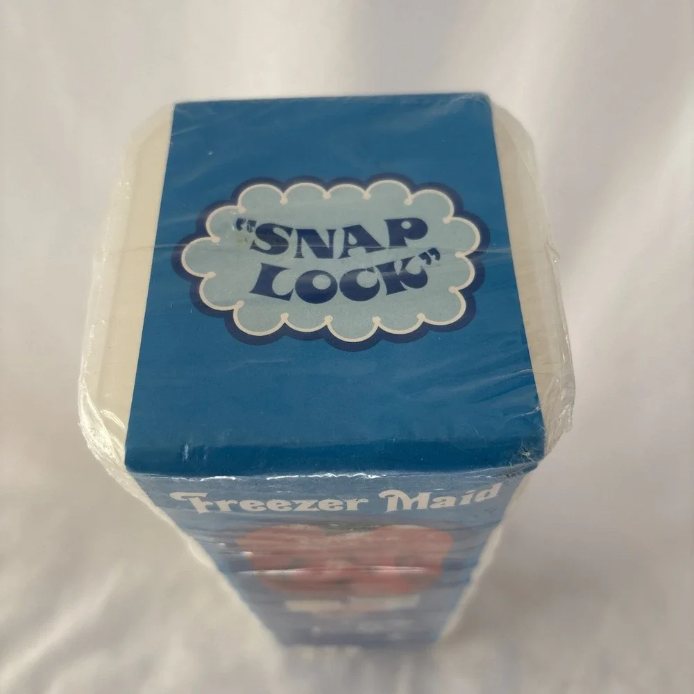 Vintage Freezer‎ Maid 10 / One Pints Plastic Snap Lock Freezer Containers NOS